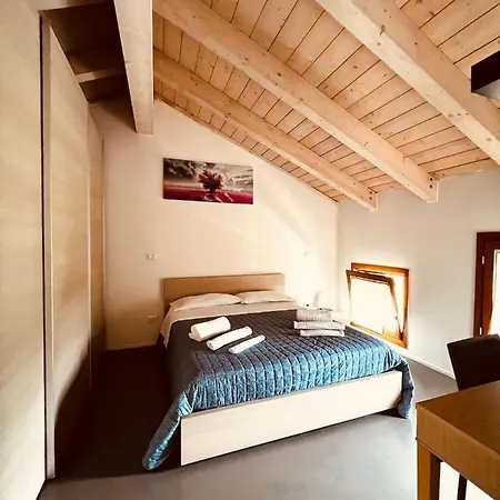 Domy Loft Apartmán Alba (Piedmont)